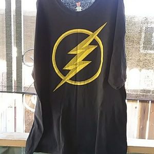 Short sleeve graphic tee